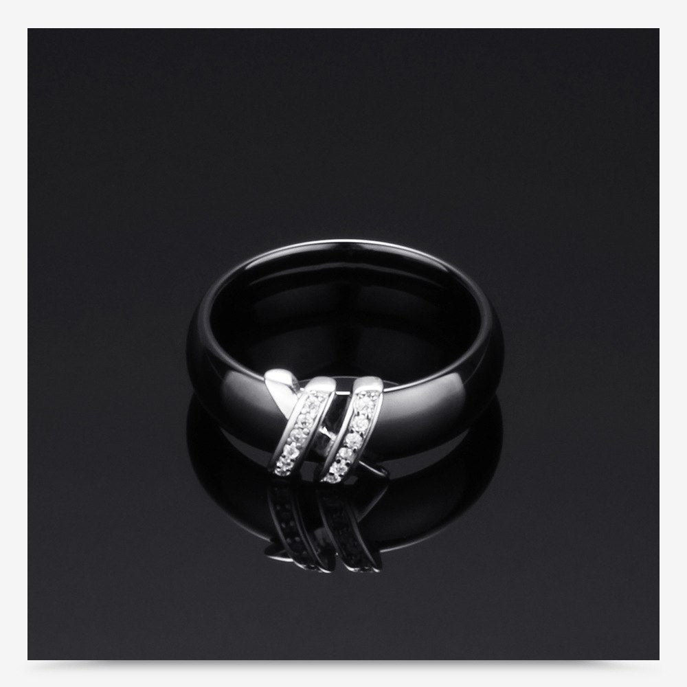 New Crystal Ceramic Ring Black & White 2019